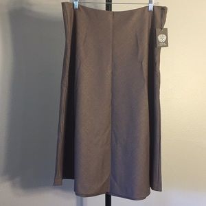 Vince camuto NWT brown knee length skirt size 14